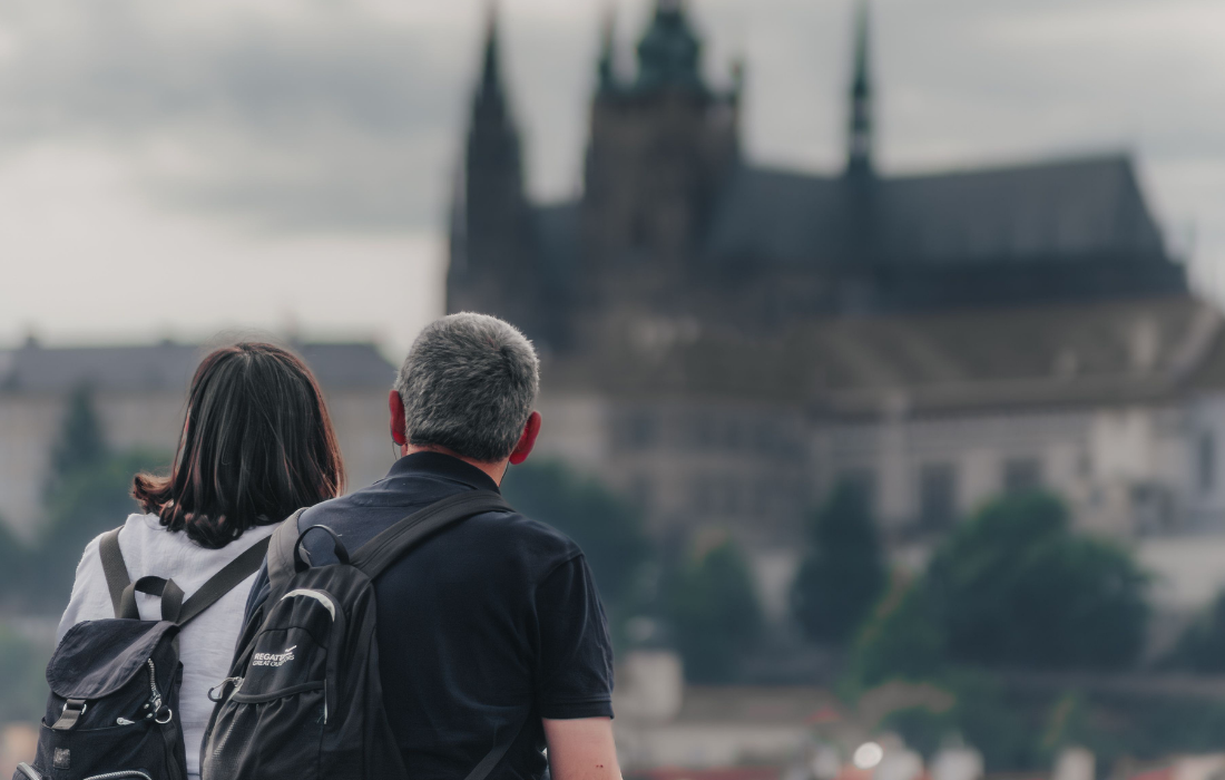 pareja-viaje-republica-checa
